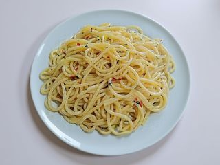 Spaghetti aglio, olio e peperoncino