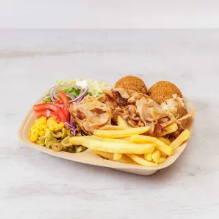 Piatto kebab con falafel