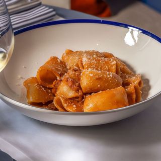 Gallinella, scaglie di pecorino canestrato e porcini