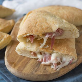 Calzone cotto e mozzarella