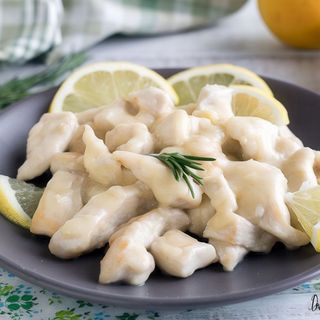 152 Pollo alle mandorle