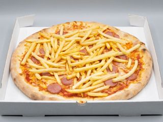 Pizza wustal e patatine