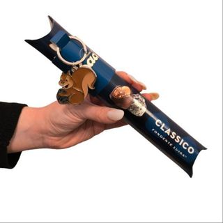 Tubo baci Perugina Classico con ciondolo scoiattolo più baci  87gr