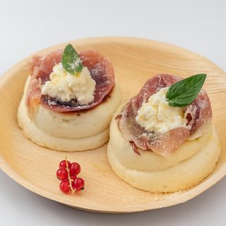 Panfuwa Crudo e Scquacquerone