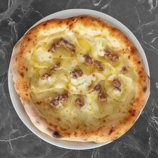 Pizza patate e salsiccia
