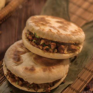 Panino con pancetta macinata