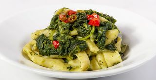 Mugnaia, aglio, olio, peperoncino e cime di rapa