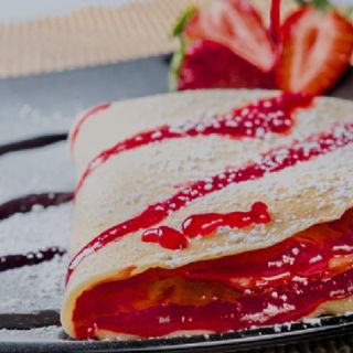 Crepe marmellata di fragole a pezzi