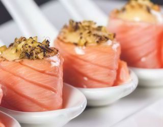 65 Gunkan salmone flambè 4 pezzi