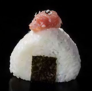 312 Onigiri tuna