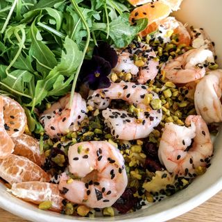 Burrata, Avocado, Mandorle & Gamberi