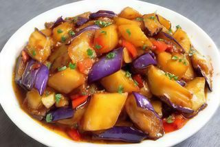 Melanzane in salsa piccante