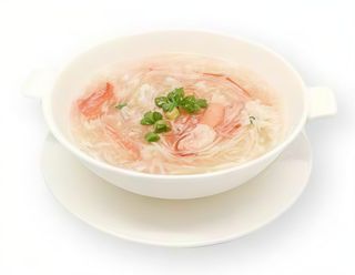 Zuppa con granchio e asparagi