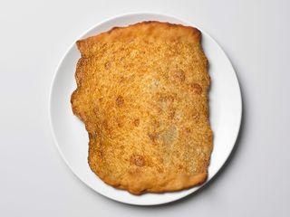 Pizza fritta napoletana