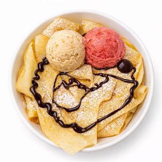 bowl di Tagliatelle Crêpes Gelato