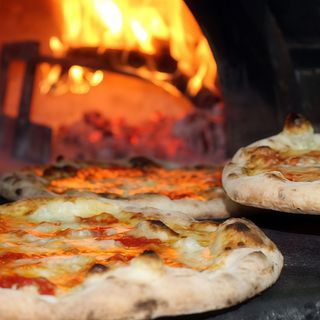 Menu pizza Margherita e birra