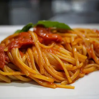 Spaghettoni alla vesuviana