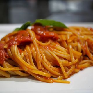 Spaghettoni alla vesuviana