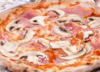 Prosciutto e funghi