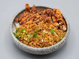 RISO CON POLLO TERIYAKI