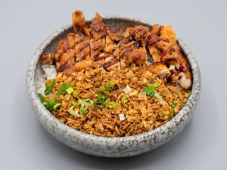 RISO CON POLLO TERIYAKI