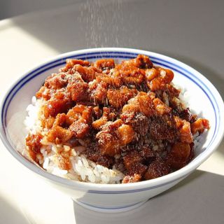 Riso con maiale brasato (Piccola)