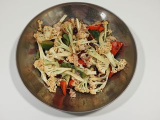 Scodella di cavolfiore cinese piccante