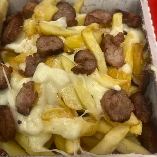 Patatine , salsiccia , mozzarella