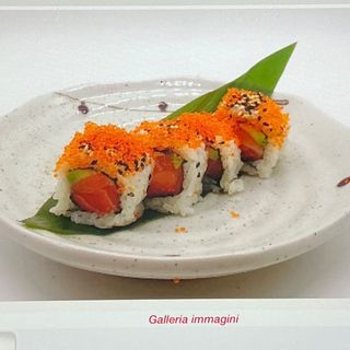 231.Uramaki yasai sake 4 pezzi