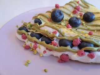 Crêpes pistacchio e fragole (NO mirtilli)