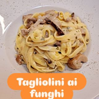 Tagliolini ai funghi porcini 