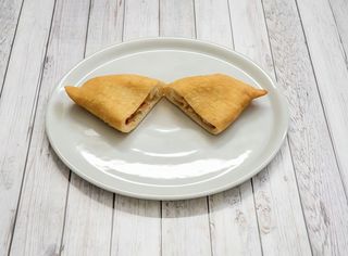 Panzerotto fritto con tonno