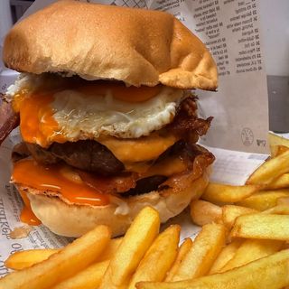 ESAGERATO BURGER 