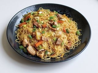 Pork noodles porzione media