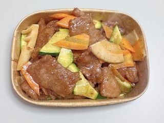 34B. Manzo con verdura