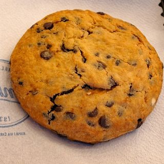 cookie con gocce di cioccolato