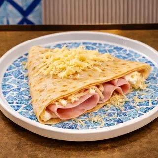 Crepes Salata - Prosciutto & Formaggio