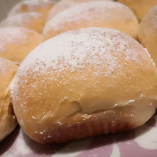 Brioche pandoro