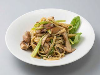 Fettucce con funghi porcini guanciale e pomodorini