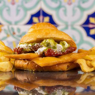Brioche Palermitana + Chips (incluse)