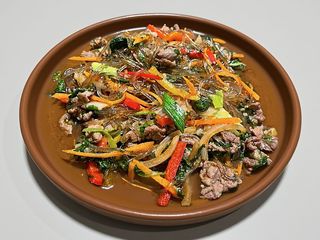 16 Japchae bulgogi