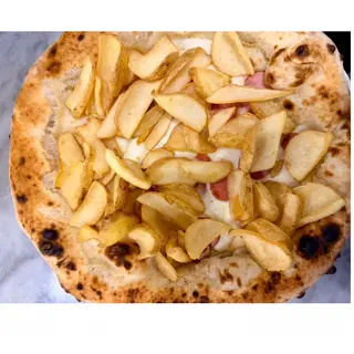 Würstel e patatine fritte