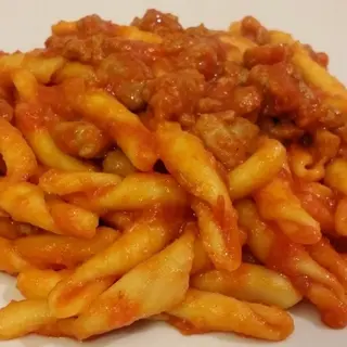 Strozzapreti al ragù