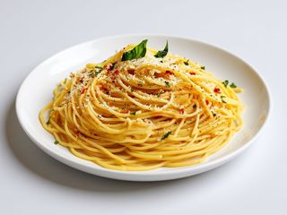 Spaghetti aglio, olio, peperoncino e lime