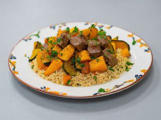 Cous cous vitello, zucca verdure di stagione