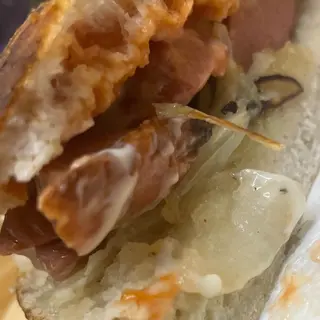 Würstel e cipolla