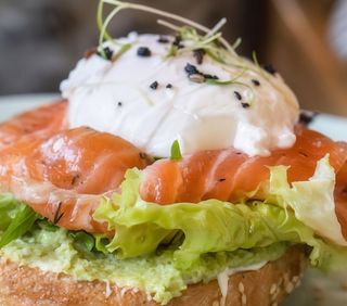 Salmon fume'