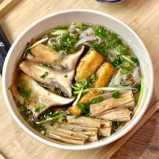 Phở chay - Brodo vegano