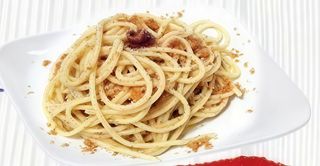 Spaghetti burro e alici