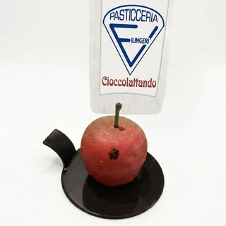 MELA REALISTICA